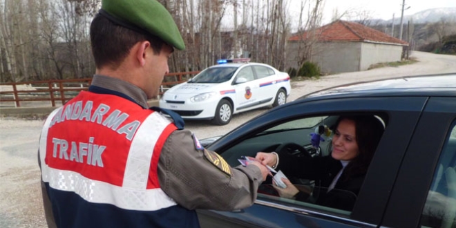 Jandarma asayiş komutanından sürücülere uyarı