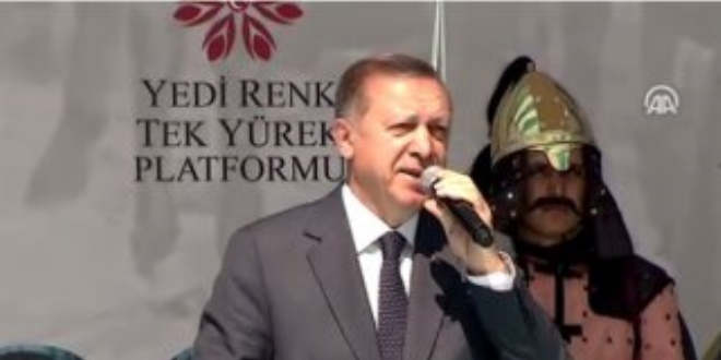'Tarihi öğrenmeyenler, tekrar yaşamak zorunda kalırlar'