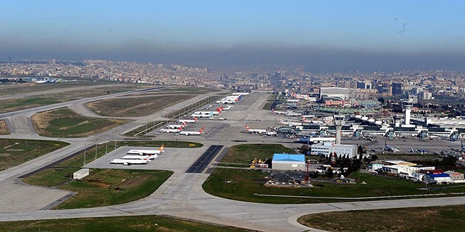 Atatürk Havalimanı'nda dün 202 bin yolcu hizmet aldı