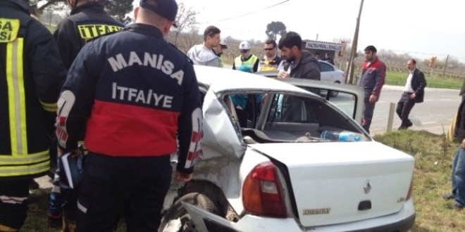 Manisa'da trafik kazası: 1 ölü, 5 yaralı