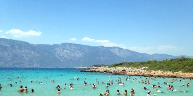 Dünyaca ünlü Sedir Adası'na akın