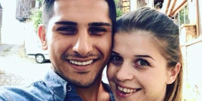 Yeni evli �ifti motosiklet kazas� ay�rd�