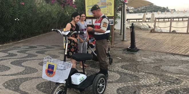 Bodrum'un 'ginger'l� jandarma timleri g�rev ba��nda