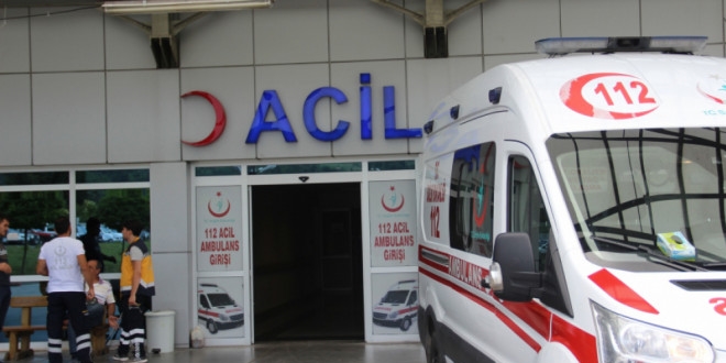 Yemekten zehirlenen 15 kişi hastaneye kaldırıldı