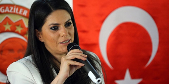 Sarıeroğlu: Ankara'da bana 'kara kız' dediler