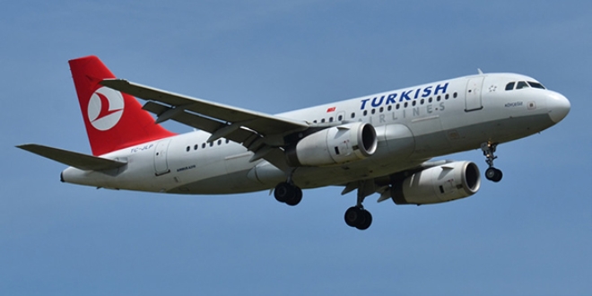 THY uçağı Kahire'ye zorunlu iniş yaptı