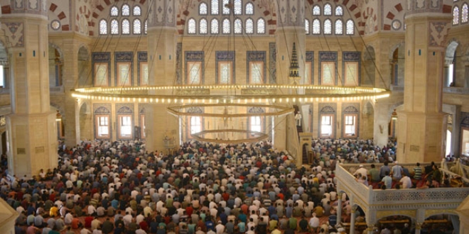 Türkiye'nin en büyük camisi bayram namazına hazır