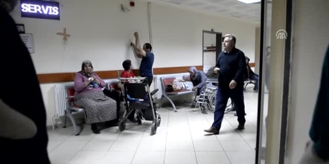 Cenaze evinde dağıtılan yemekten 33 kişi zehirlendi