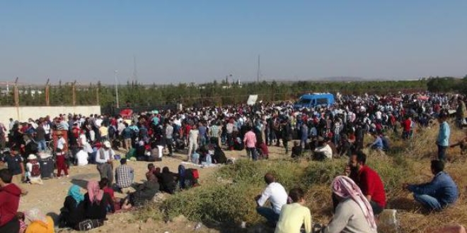54 bin 734 Suriyeli, ülkesine bayrama gitti