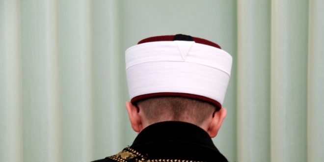 'İmam hatip' olarak işe alındılar, 'temizlikçi' yapıldılar