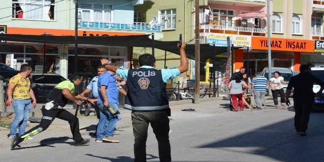 Tokat'ta ��kan sokak kavgas�nda 1'i polis, 11 ki�i yaraland�