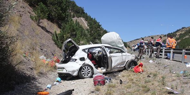 Yollar kan gölüne döndü: 70 ölü, 368 yaralı