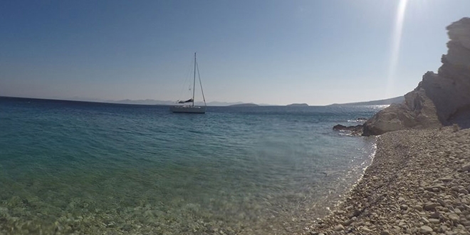 Yunan adas�na n�fusu kadar T�rk turist geldi