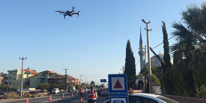 Trafik kazalar�na kar�� 'drone'' ile uygulama