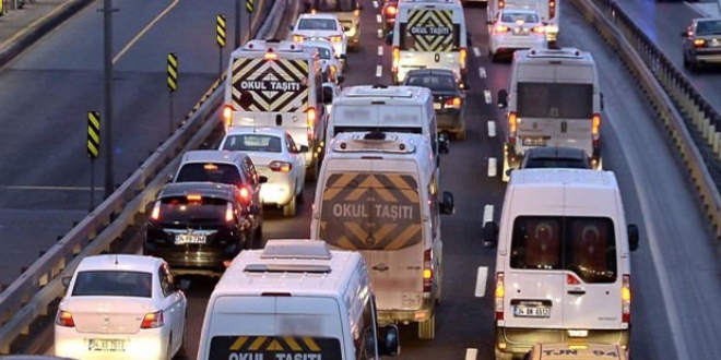 İstanbul'da 1 milyar liralık servisin kavgası