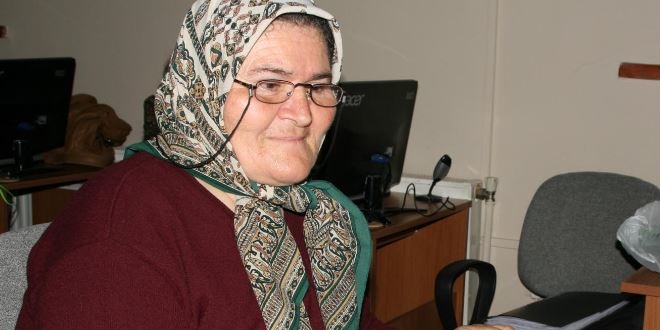 Kad�nlar�n sosyalle�mesi i�in 'internet e�itimi'