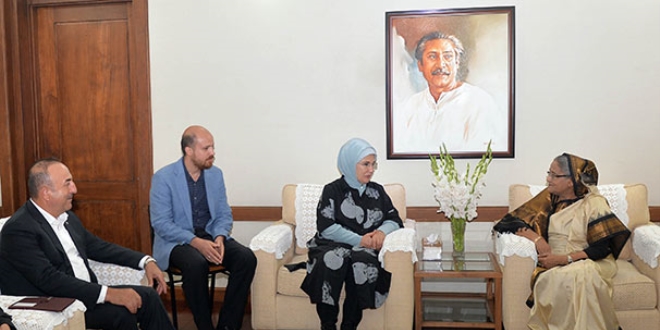 Emine Erdo�an, Banglade� Ba�bakan� Hasina ile g�r��t�