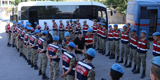 Siirt'teki FETÖ davasında ara karar açıklandı
