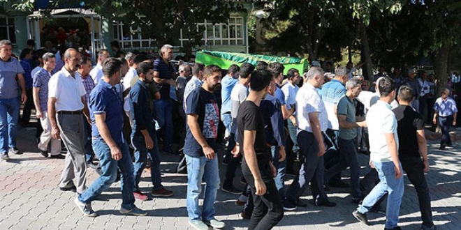 Teröristlerin katlettiği iş adamı son yolculuğuna uğurlandı