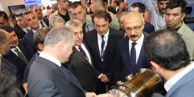 Ar-Ge İnovasyon Zirvesi'ne büyük ilgi