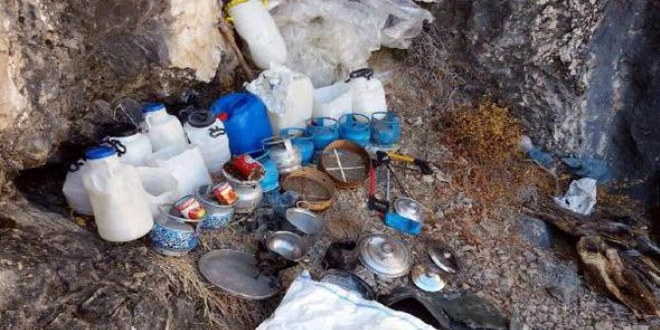 Tunceli'de çok sayıda yaşam malzemesi ele geçirildi