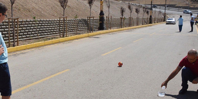 'Gizemli yol'da deney yaptılar