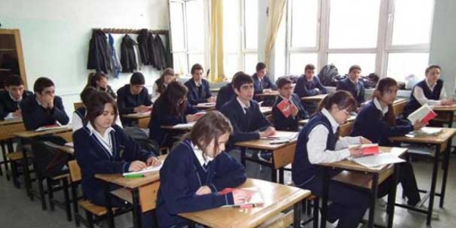 1 milyon lise öğrencisine özel 'uyum' programı