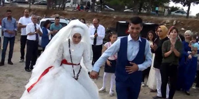 T�rkiye hi� kimseleri olmayan o �ifti konu�uyor