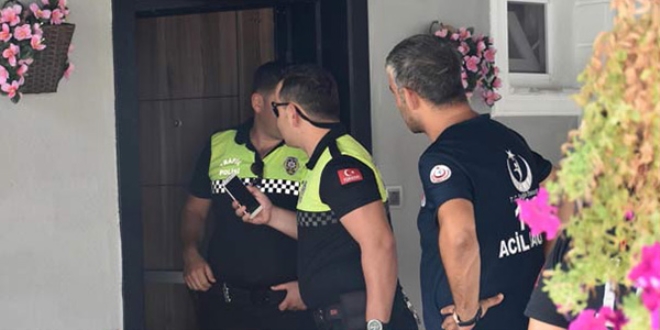 16 ya��ndaki �ocuk babas�n� t�fekle �ld�rd�