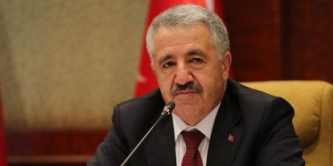 Bakan Arslan'dan 'okul servislerine' ilişkin açıklama