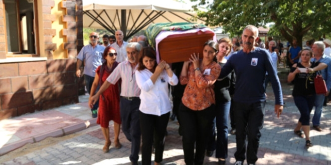 Tuğluk'un annesi Tunceli'de toprağa verildi