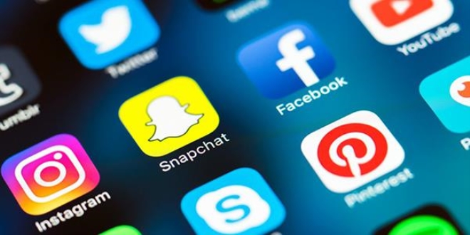 4. sınıf öğrencisinin Validen sosyal medya isteği