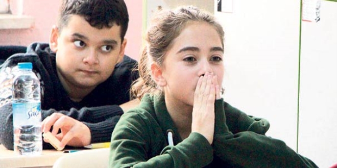 TEOG çıkmazı: Öğrenciler mutlu, veliler ise temkinli