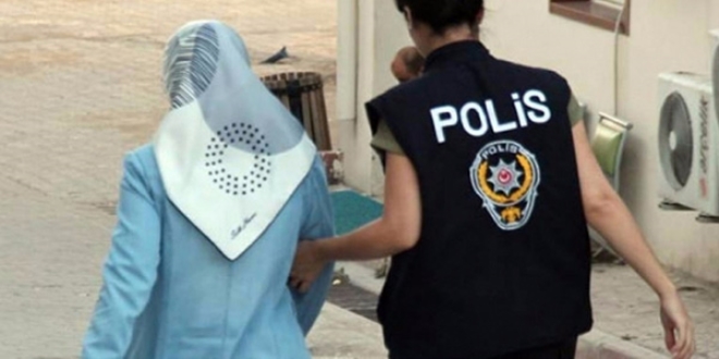 Çocuk 5. kattan düştü, anne gözaltına alındı