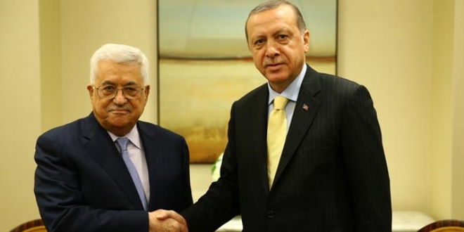Cumhurbaşkanı Erdoğan Filistin Devlet Başkanı Abbas ile görüştü
