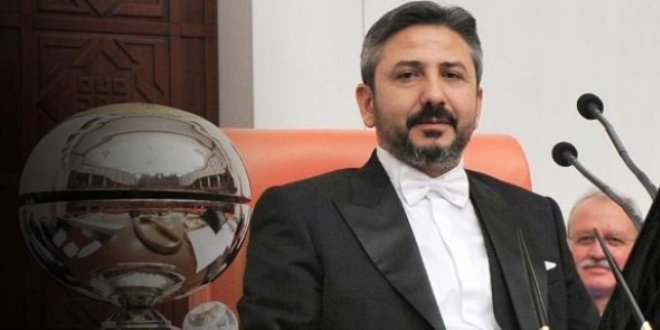 'Kamuda hizmet edenlerin asli görevi millete hizmet etmektir'