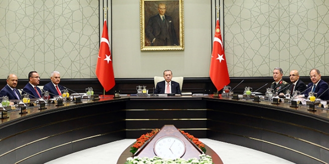 Ankara'da sıcak saatler, kritik MGK başladı