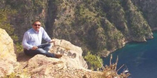 Bu fotoğrafı paylaşan Milli Eğitim Müdürü gözaltına alındı