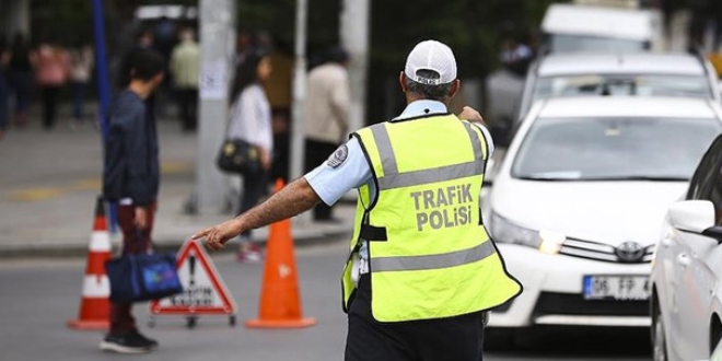 İstanbul'da yarın trafiğe kapatılacak yollar