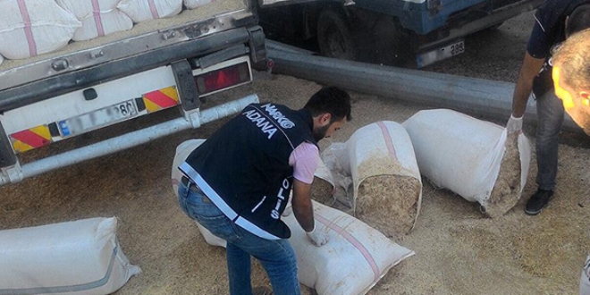 Saman dolu çuvallardan uyuşturucu çıktı