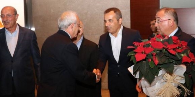 K�l��daro�lu Yalova'da d���n t�renine kat�ld�