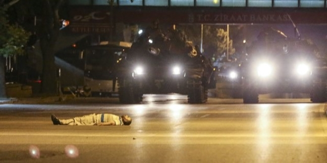 Darbeciler başarısız olunca belgeleri yakmış