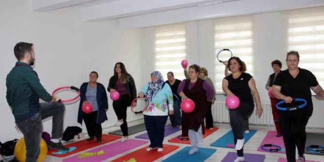 Edirne'de kadnlar 'obezite okulu'nda zayflayacak