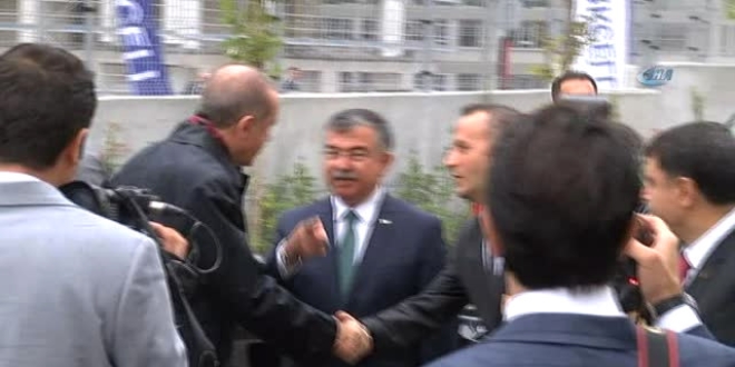 Cumhurba�kan� Samiha Ayverdi Anadolu Lisesi'ni a�t�