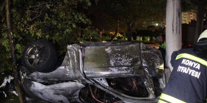 Konya'da kaza yapan otomobil yand: 3 l, 2 yaral