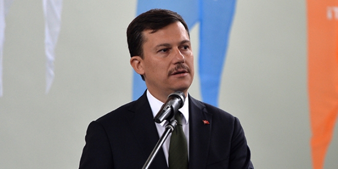 'Bu oyunu sahneleyenlerin kim olduğunu çok iyi biliyoruz'