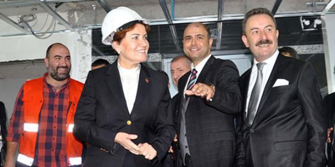 Meral Akşener otelin kapısında kaldı