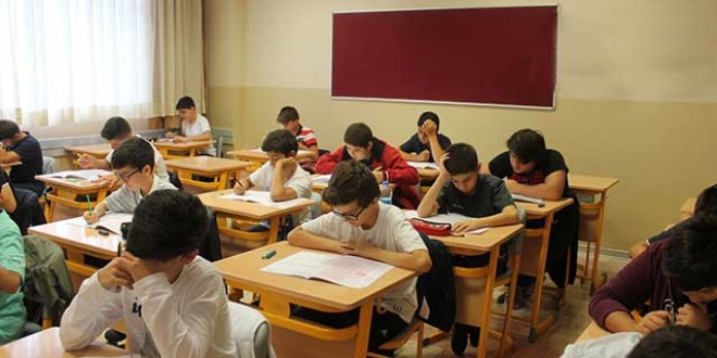 Yeni sistemde merkezi sınavın yüzde 30'u alınacak