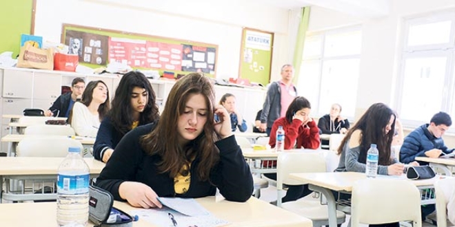 Düz liselere dönüş gündemde