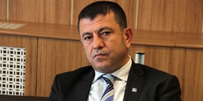 Ağbaba: Suriyeliler 'misafir' değil, mültecidir